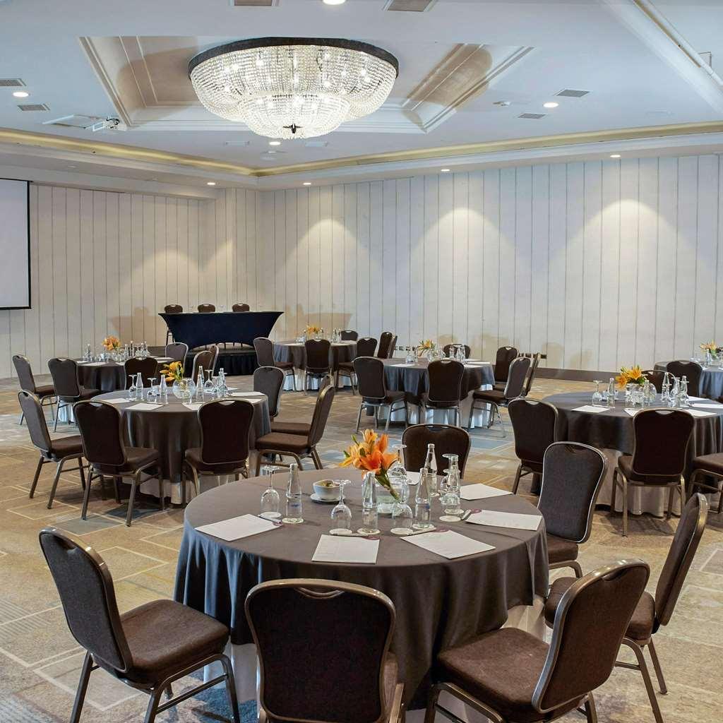 Hotel Plaza Сантьяго Зручності фото